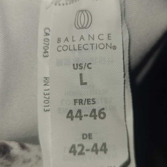 Balance Collection Gray and White Leggings - Picture 2 of 2